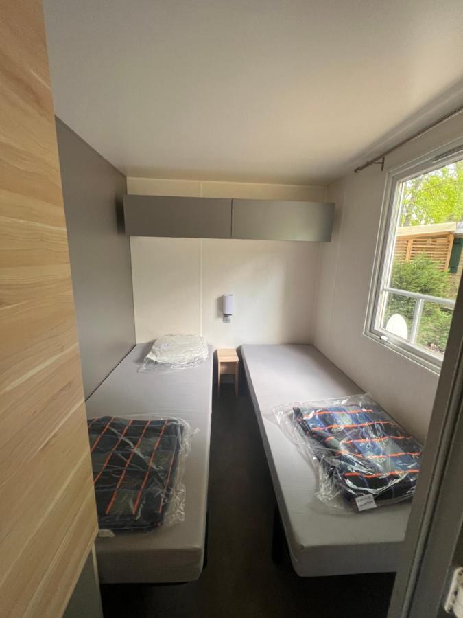 Mobil Home Du Lac - Camping 4 Etoiles Aureilhan  Екстериор снимка