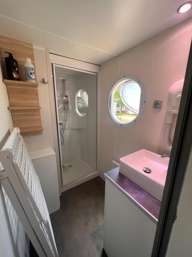 Mobil Home Du Lac - Camping 4 Etoiles Aureilhan  Екстериор снимка