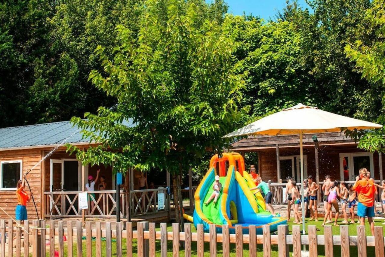 Mobil Home Du Lac - Camping 4 Etoiles Aureilhan  Екстериор снимка